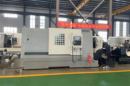 Doğrusal Kılavuzlu ve Puntalı Eğimli Yataklı CNC Torna